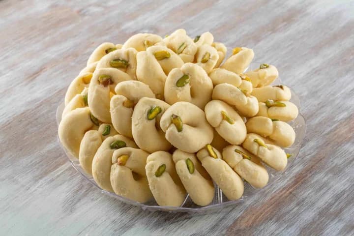 Pistachio Ghraybeh